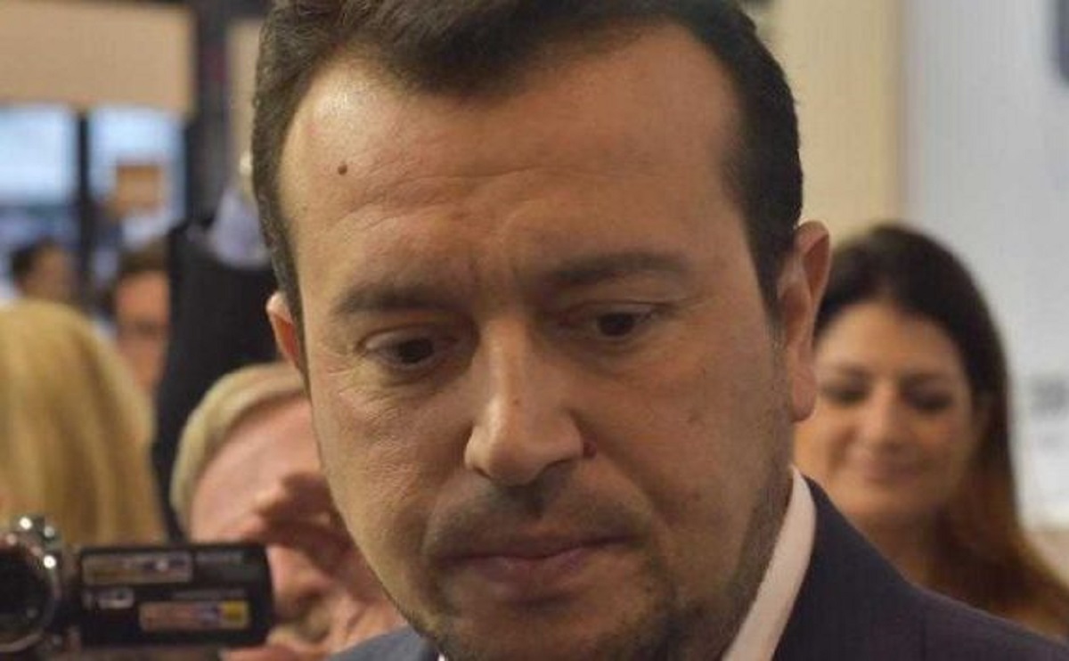 Η «ΑΠΟΓΕΥΜΑΤΙΝΗ» παραδέχθηκε ότι έγραψε ψέματα για τον Νίκο Παππά ...