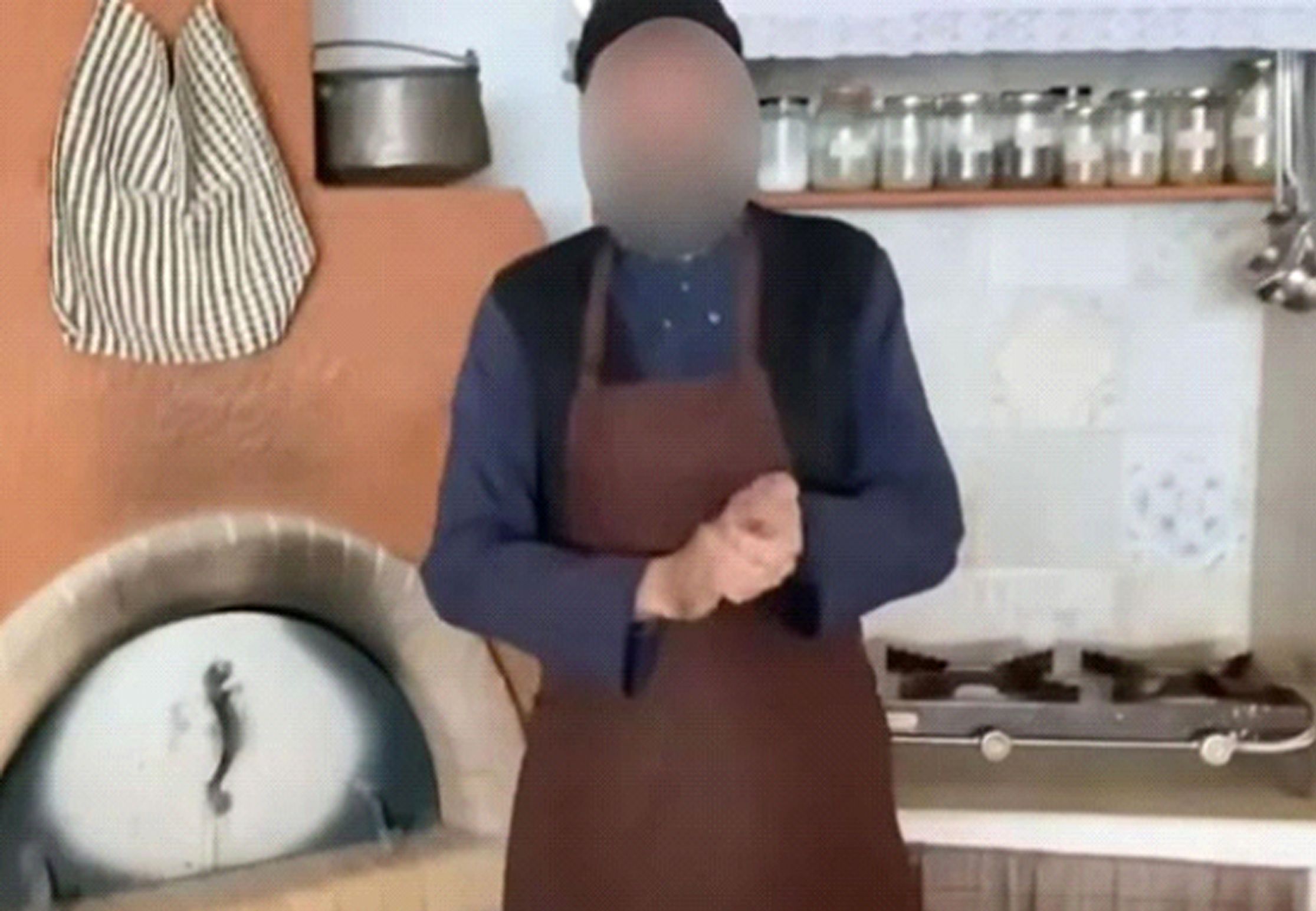 ΠΟΥΛΟΥΣΑΝ ΤΑ ΤΑΜΑΤΑ ΤΩΝ ΠΙΣΤΩΝ!