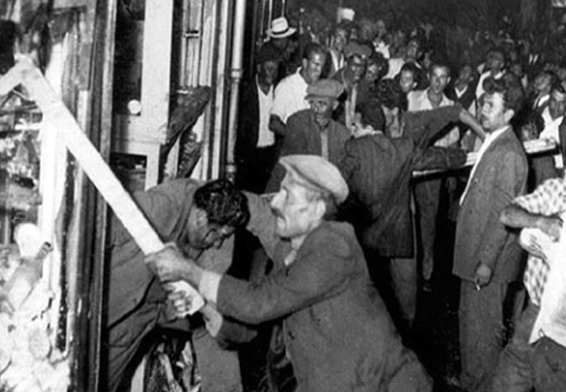 70 ΧΡΟΝΙΑ ΑΠΟ ΤΟ ΞΕΡΙΖΩΜΟ ΤΟΥ ΕΛΛΗΝΙΣΜΟΥ ΤΗΣ ΠΟΛΗΣ