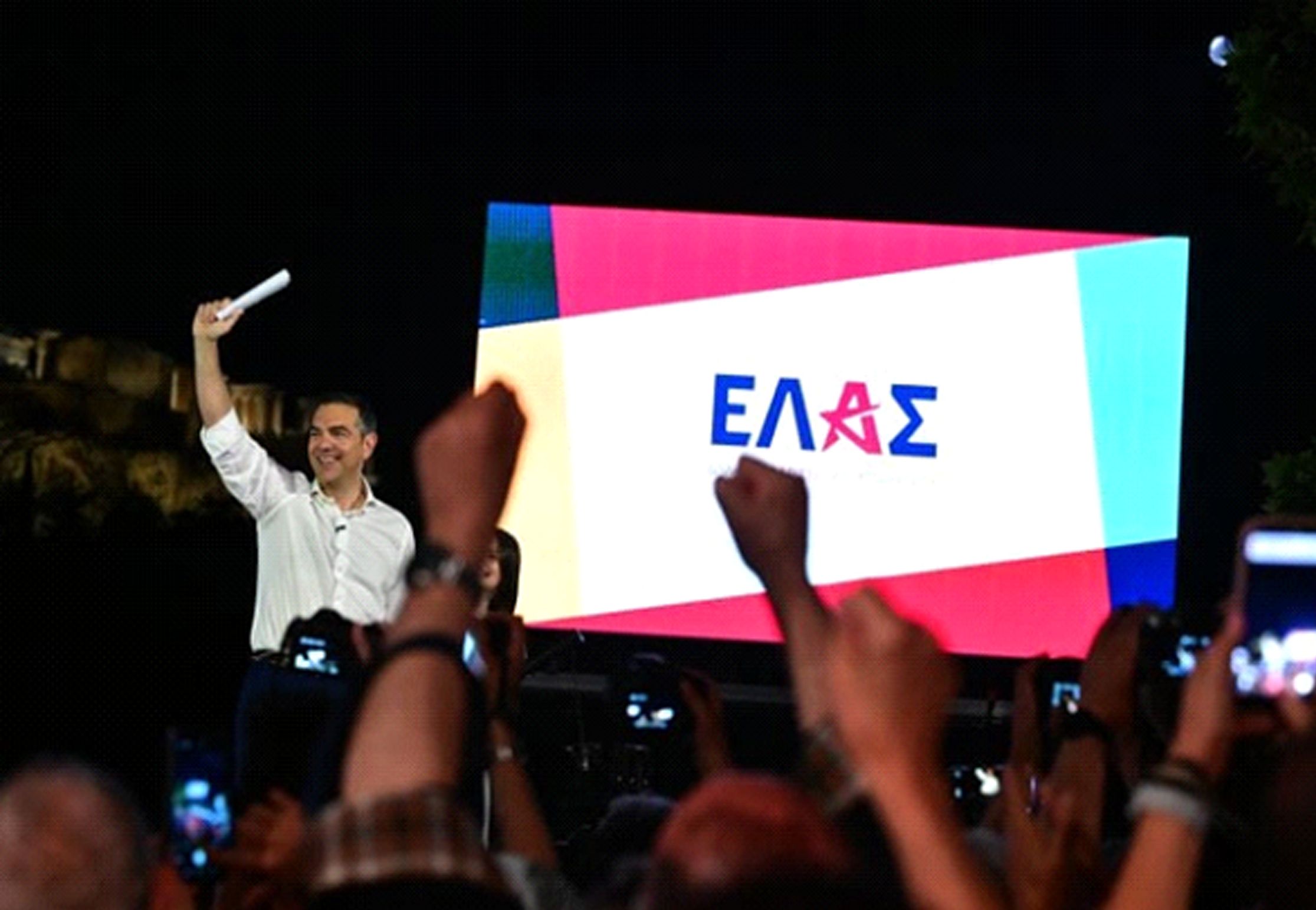 ΕΛΑΣ, ΧΩΡΙΣ ΕΑΜ, ΧΩΡΙΣ ΤΣΕ, ΑΛΛΑ ΜΕ «ΑΝΑΡΧΙΑ» ΚΑΙ «ΕΛΑΣ»!