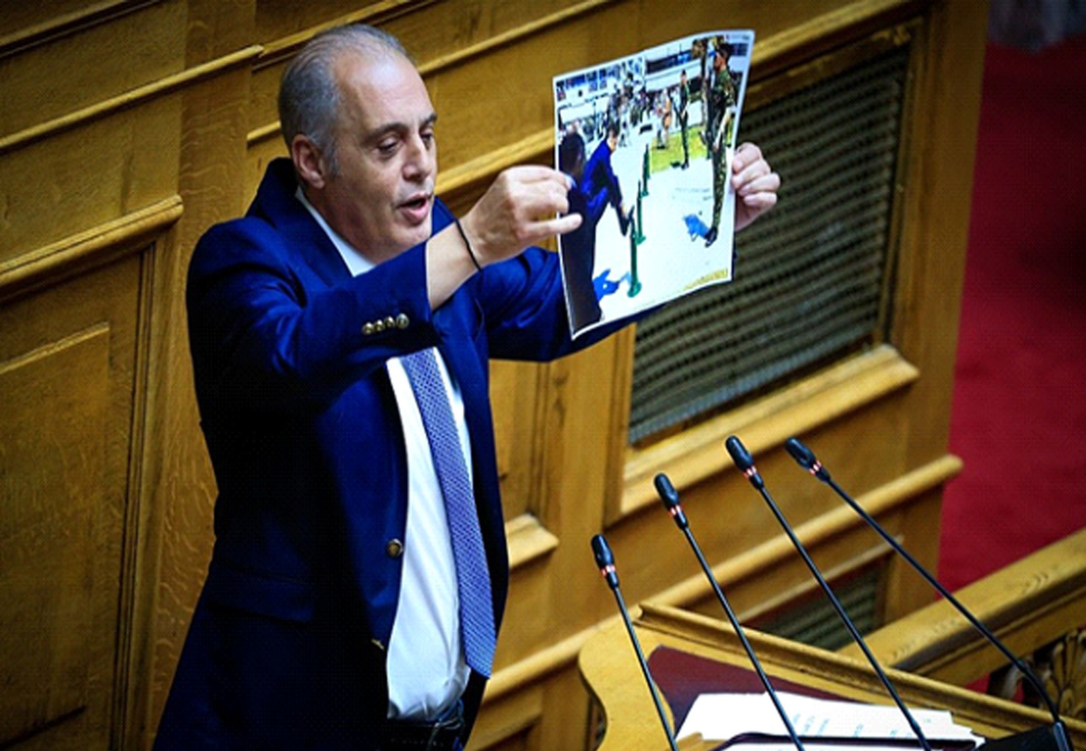 ΠΥΡΑ ΒΕΛΟΠΟΥΛΟΥ!