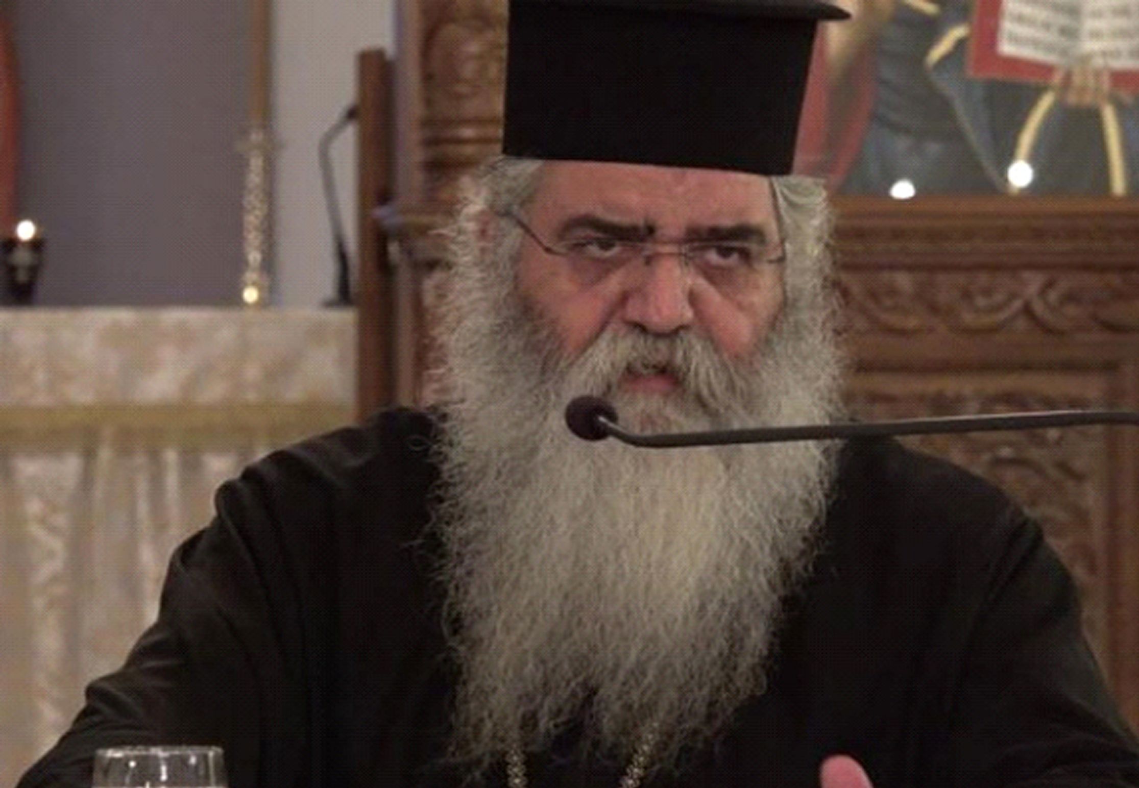 ΜΟΡΦΟΥ ΝΕΟΦΥΤΟΣ: «ΓΕΜΙΣΑΜΕ ΔΑΙΜΟΝΕΣ ΚΑΙ ΜΑΓΕΙΕΣ»!
