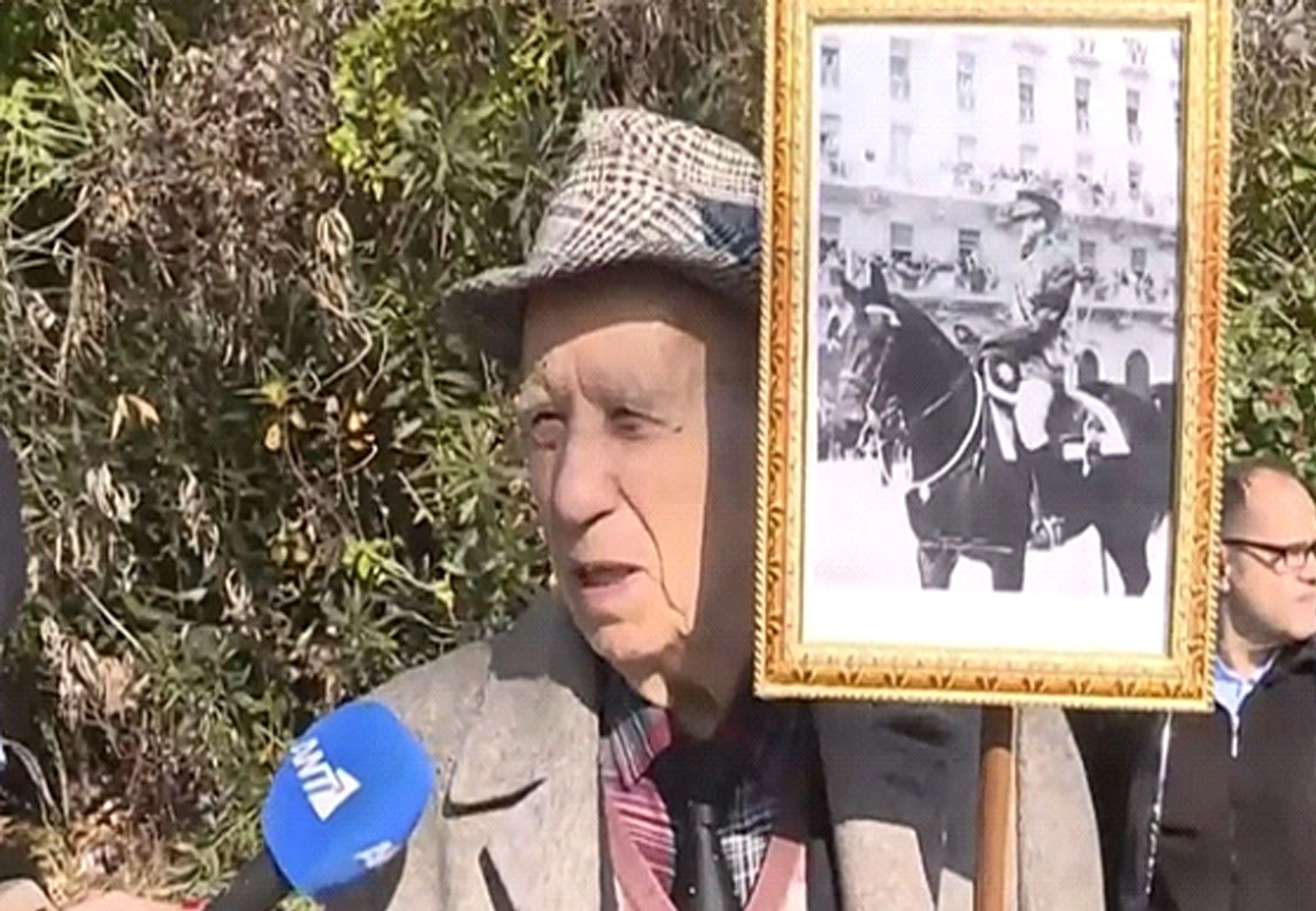 ΑΝΑΓΝΩΣΤΗΣ ΤΗΣ «Ε.Ω.» Ο 89ΧΡΟΝΟΣ!
