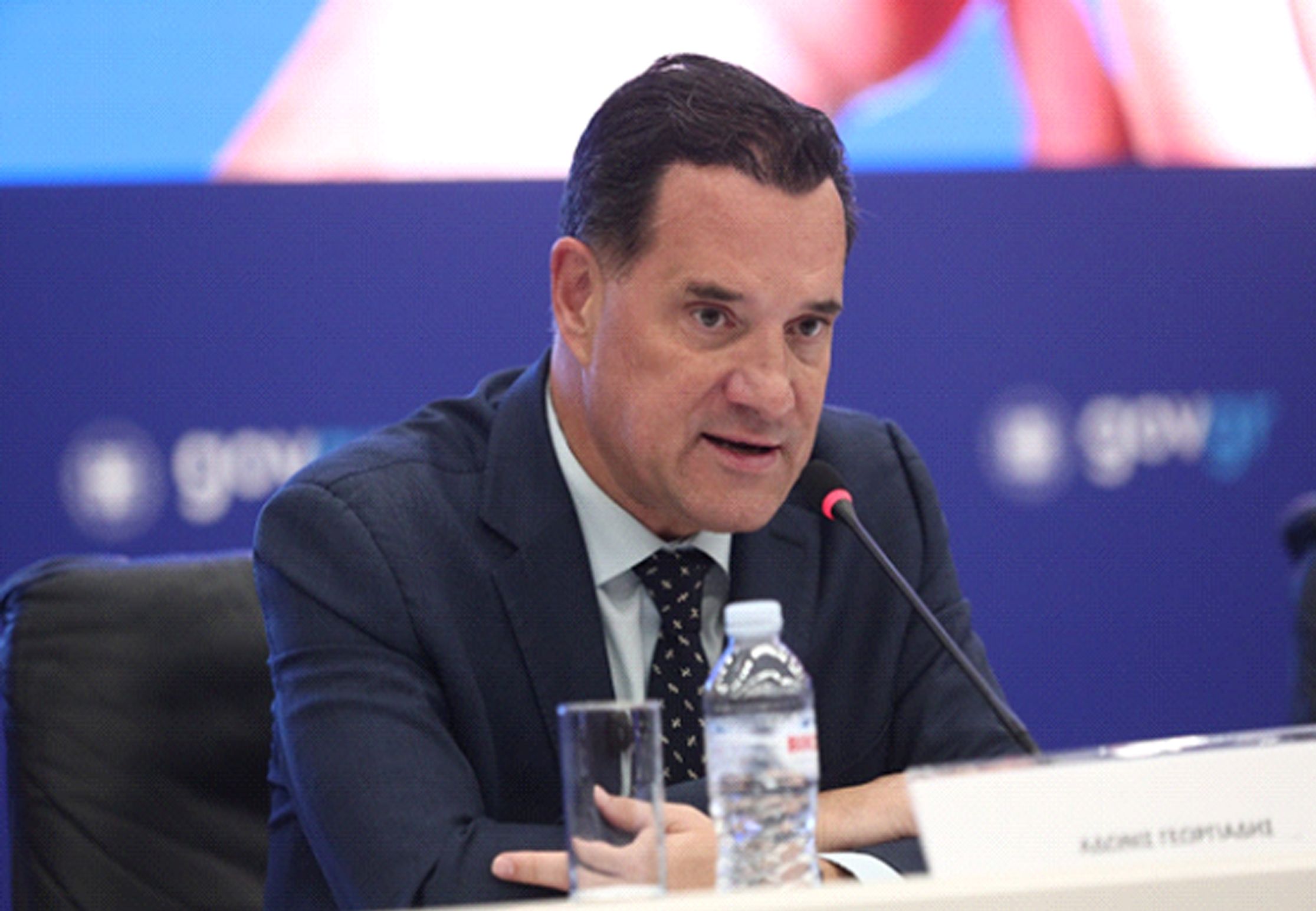 ΤΟ ΕΥΧΑΡΙΣΤΩ ΤΟΥ ΠΑΟΚ ΣΤΟΝ ΑΔΩΝΙ…