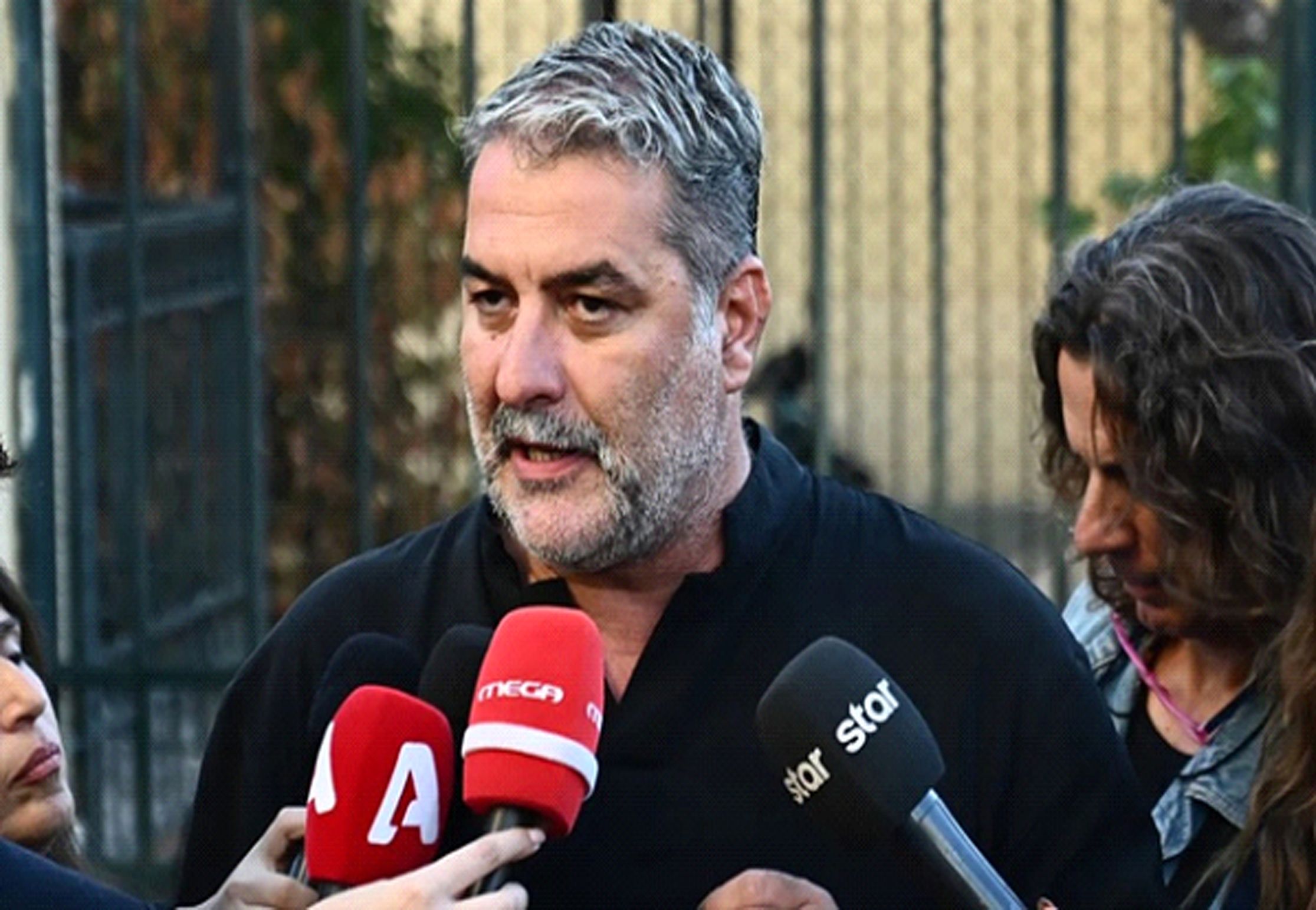 ΒΑΣΙΛΗΣ ΜΠΙΣΜΠΙΚΗΣ: «ΔΕΝ ΚΡΥΦΤΗΚΑ»