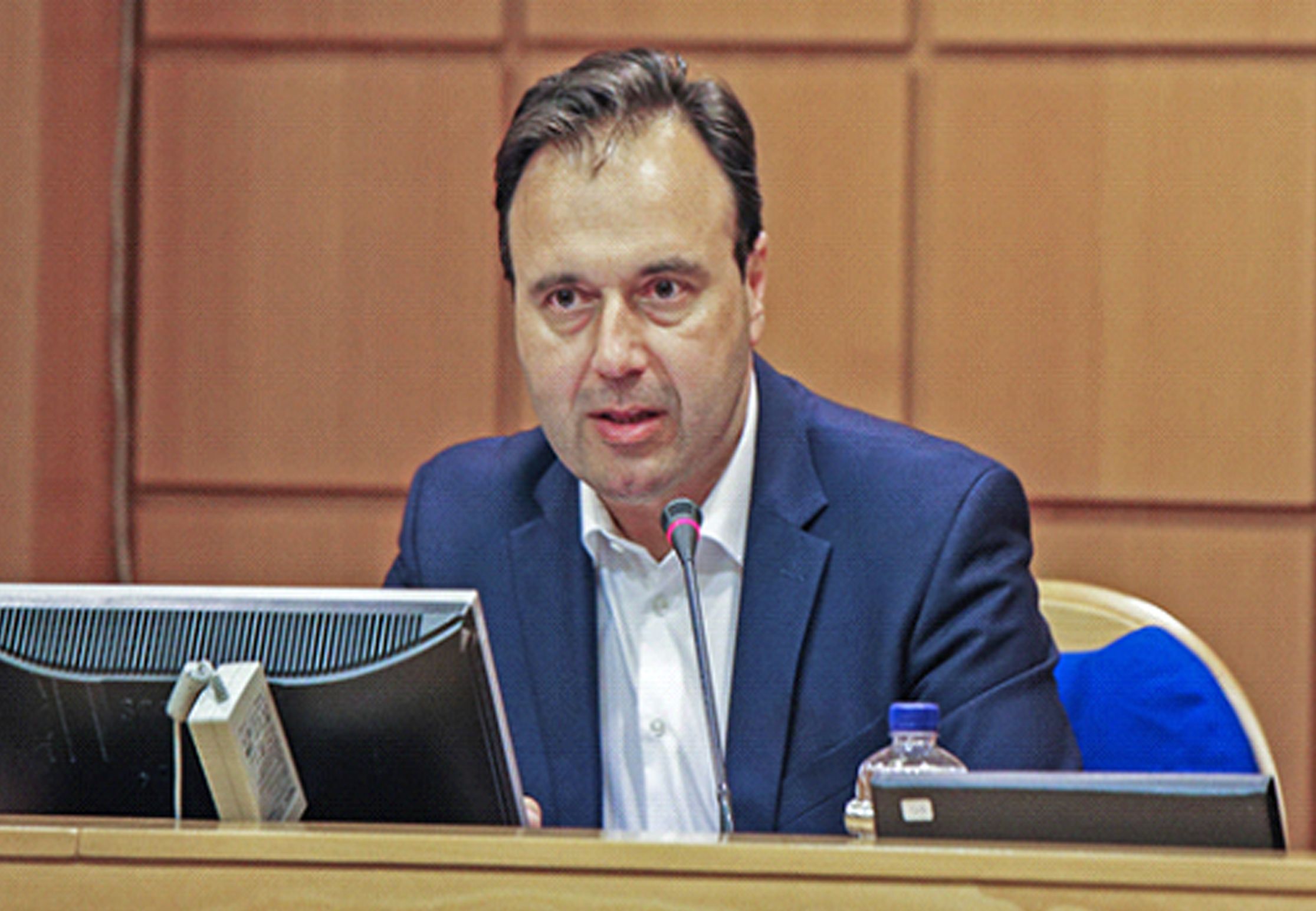 ΕΛΕΦΑΝΤΑΣ…